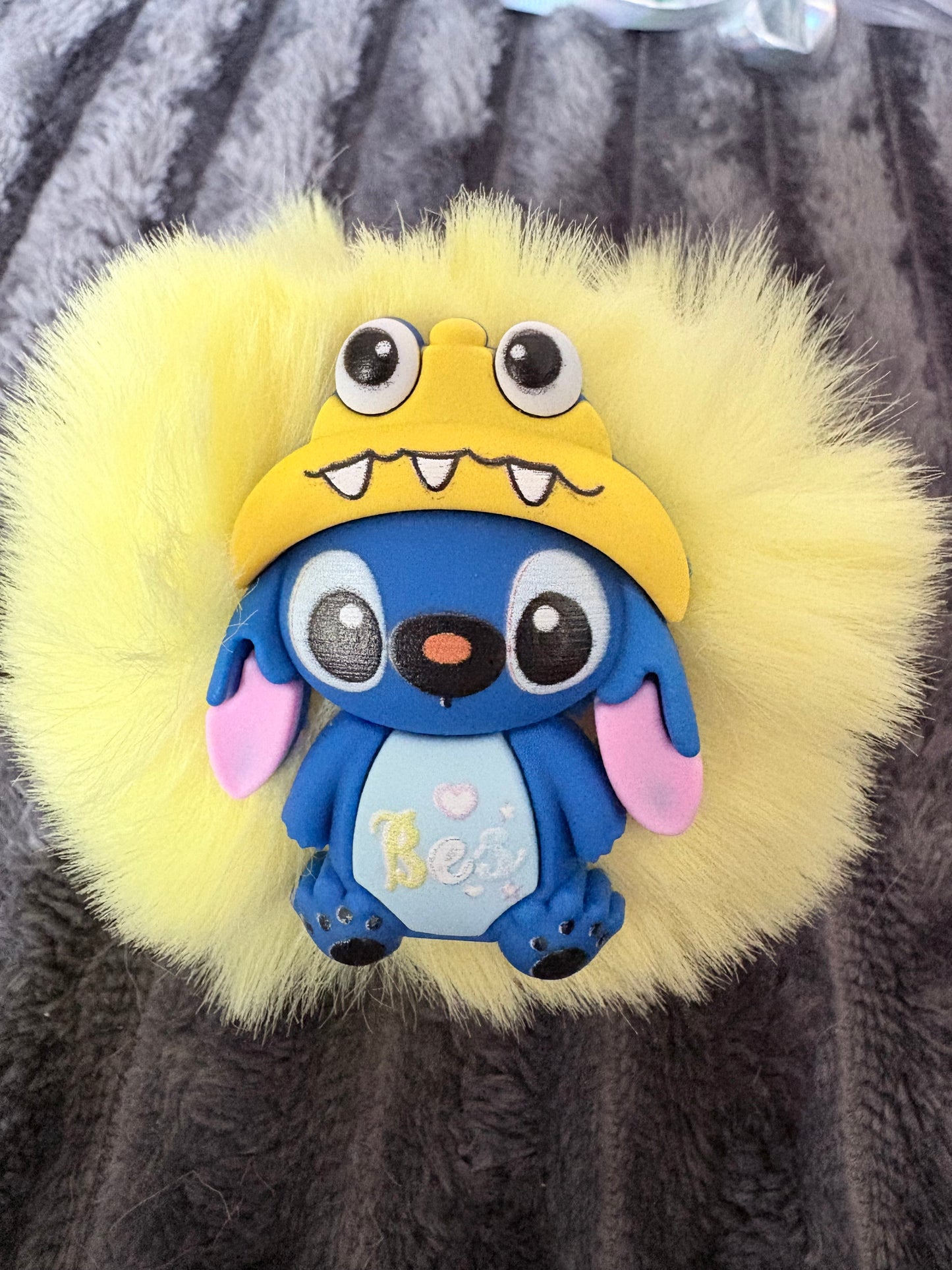 Llaveros stitch pompom