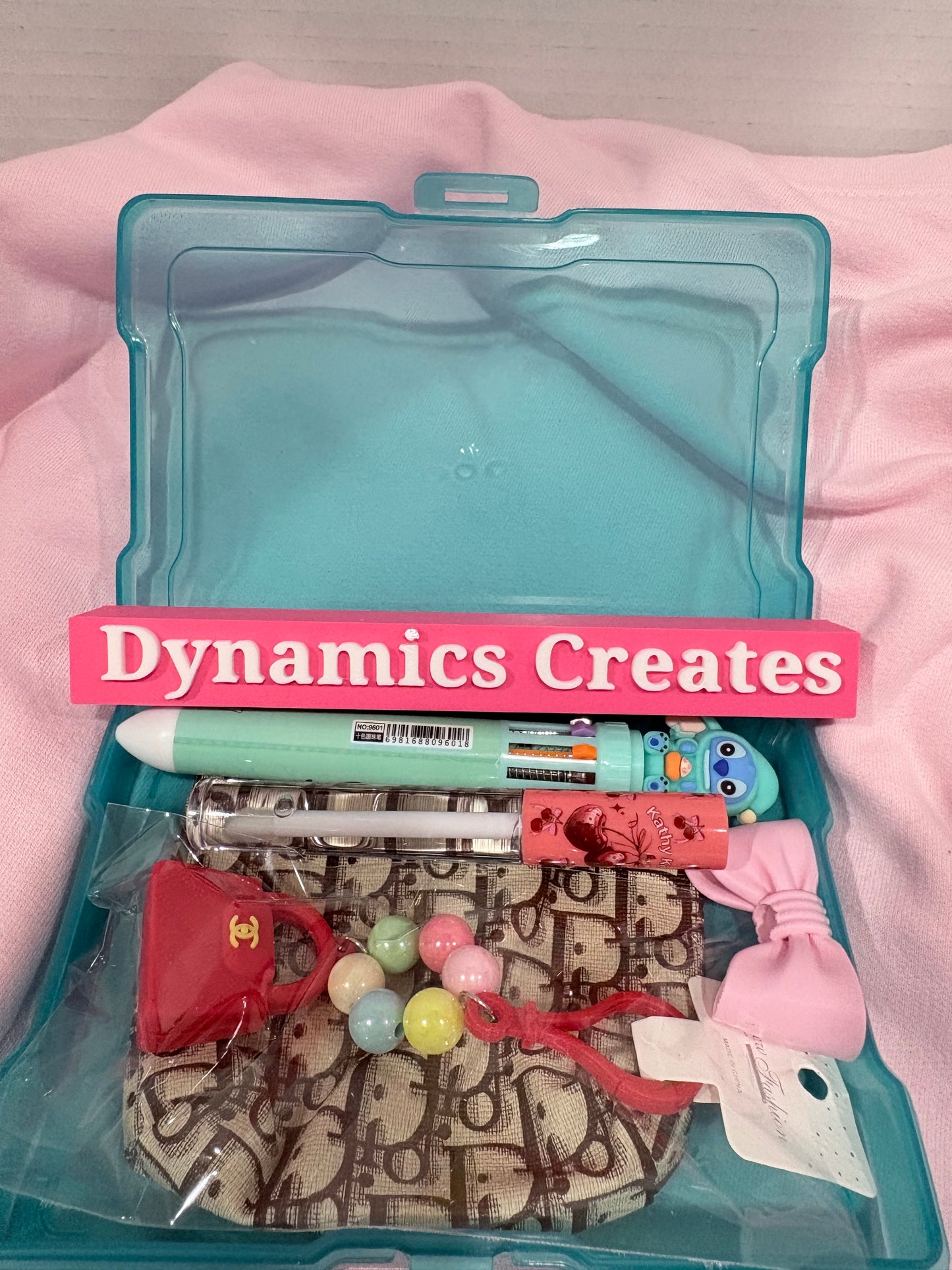 Mix accessories,makeup and more